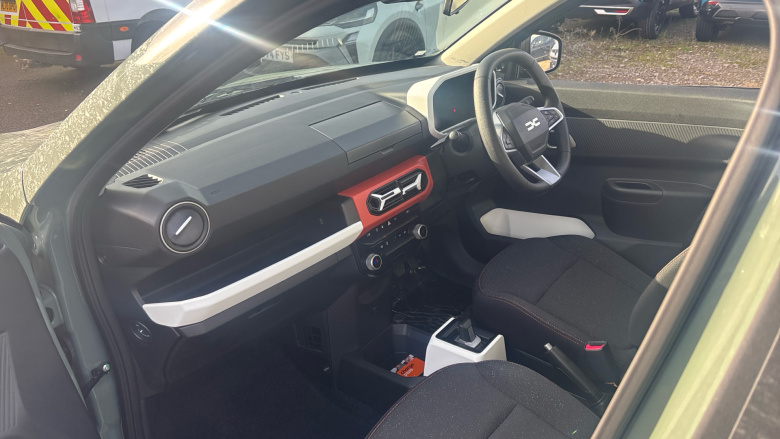 Dacia Spring 27kWh Expression 65 48kW 5dr Auto Electric Hatchback